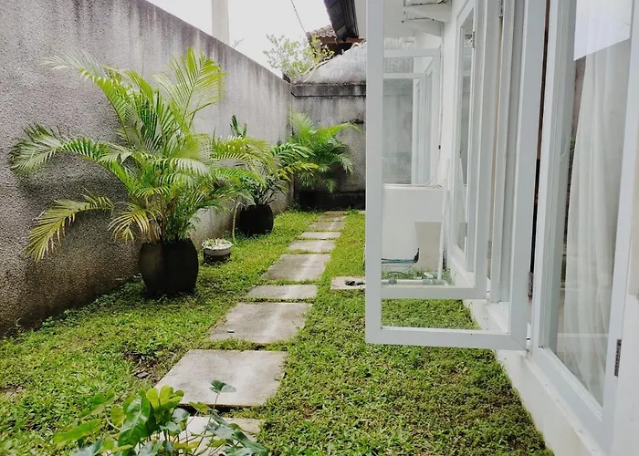 Putih Berawa Lodge Canggu