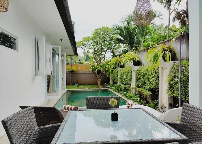 Putih Berawa Lodge