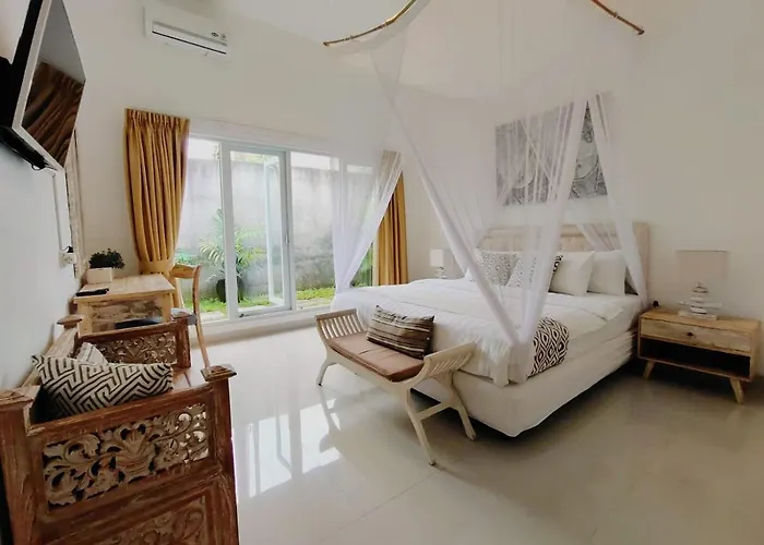 Putih Berawa Lodge *
